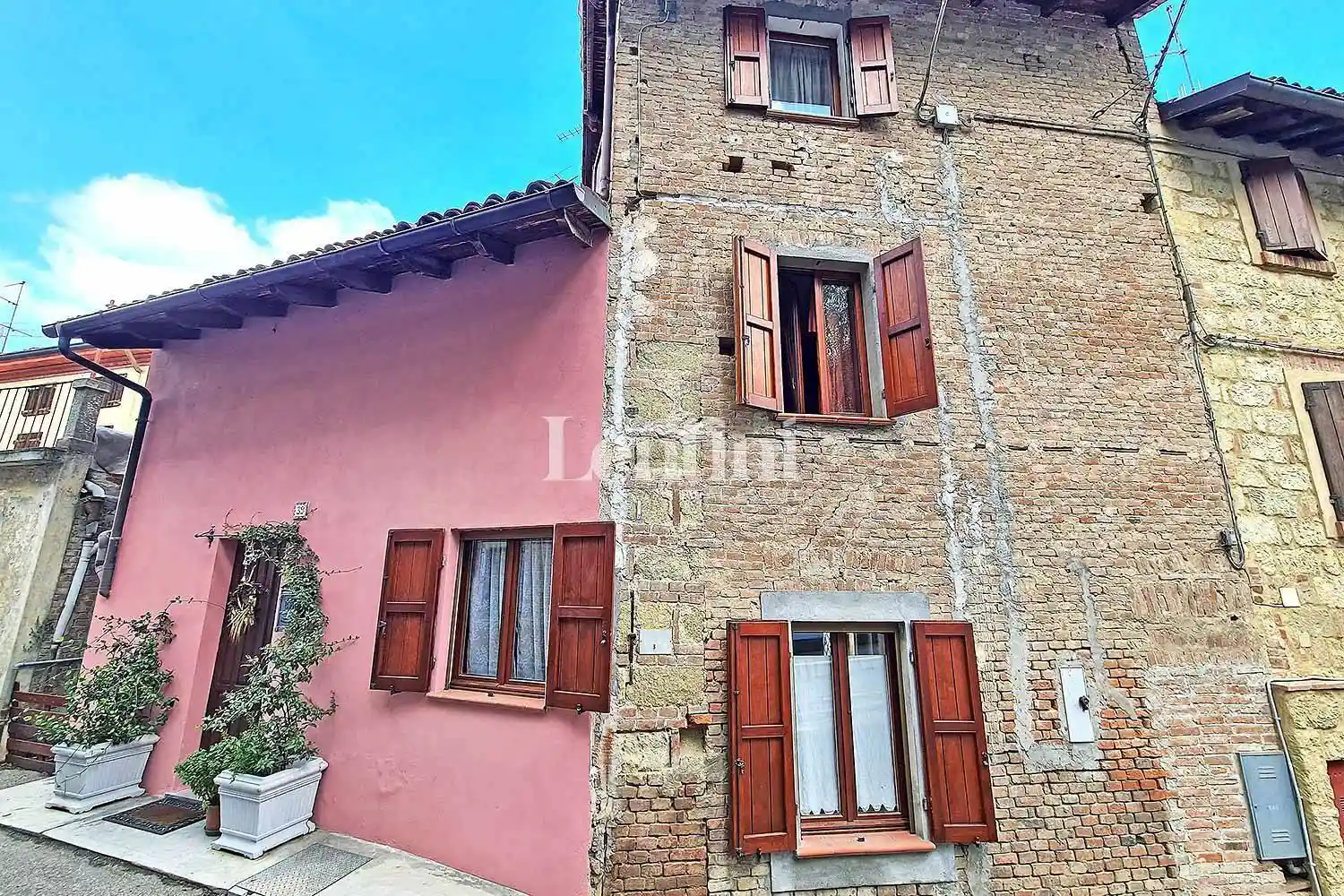 Villa in vendita a Camagna Monferrato