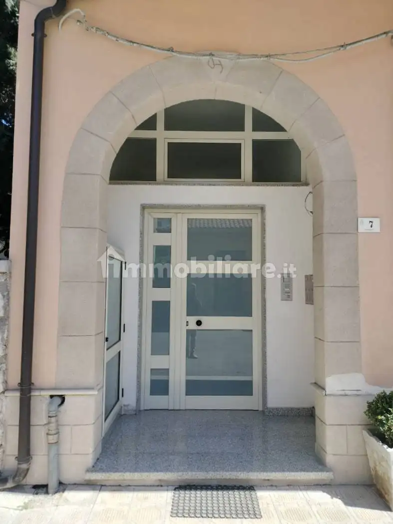 Appartamento in vendita a Locri