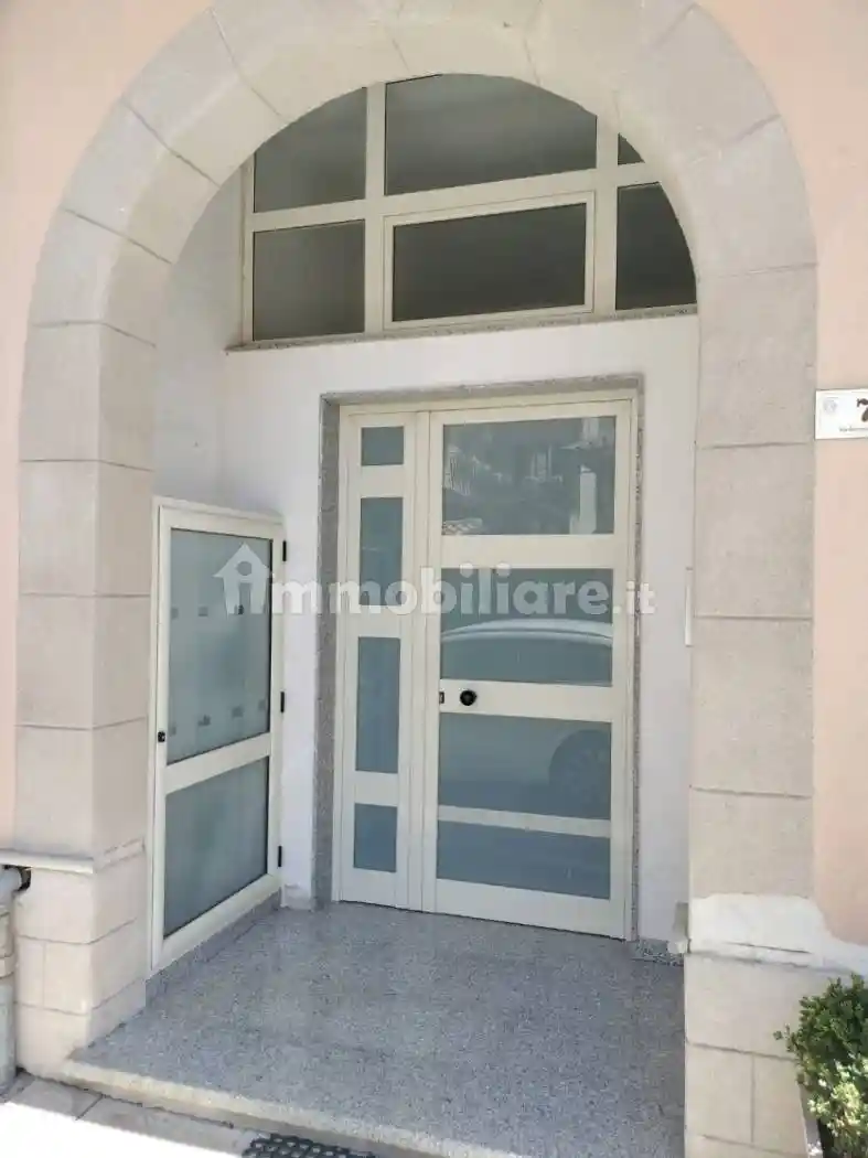 Quadrilocale via Bengasi, Locri - foto 2