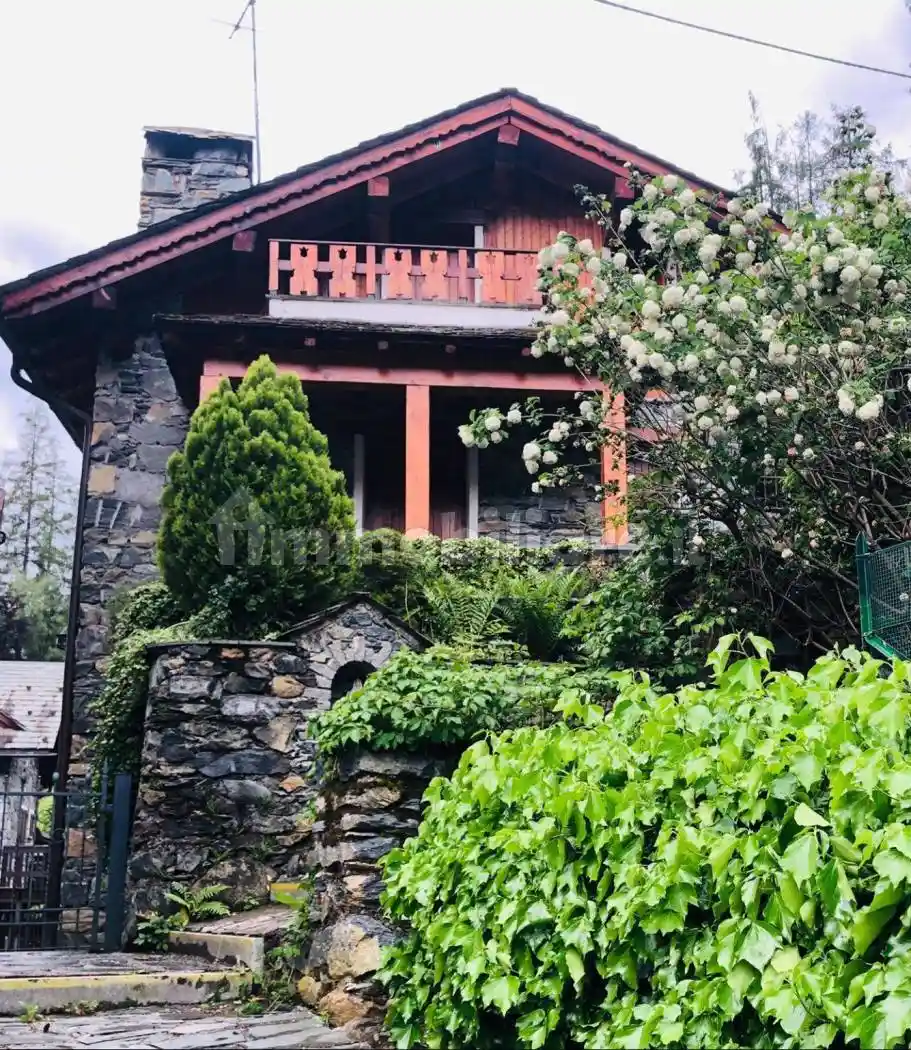 Rustico - Casale in affitto a Chiesa in Valmalenco