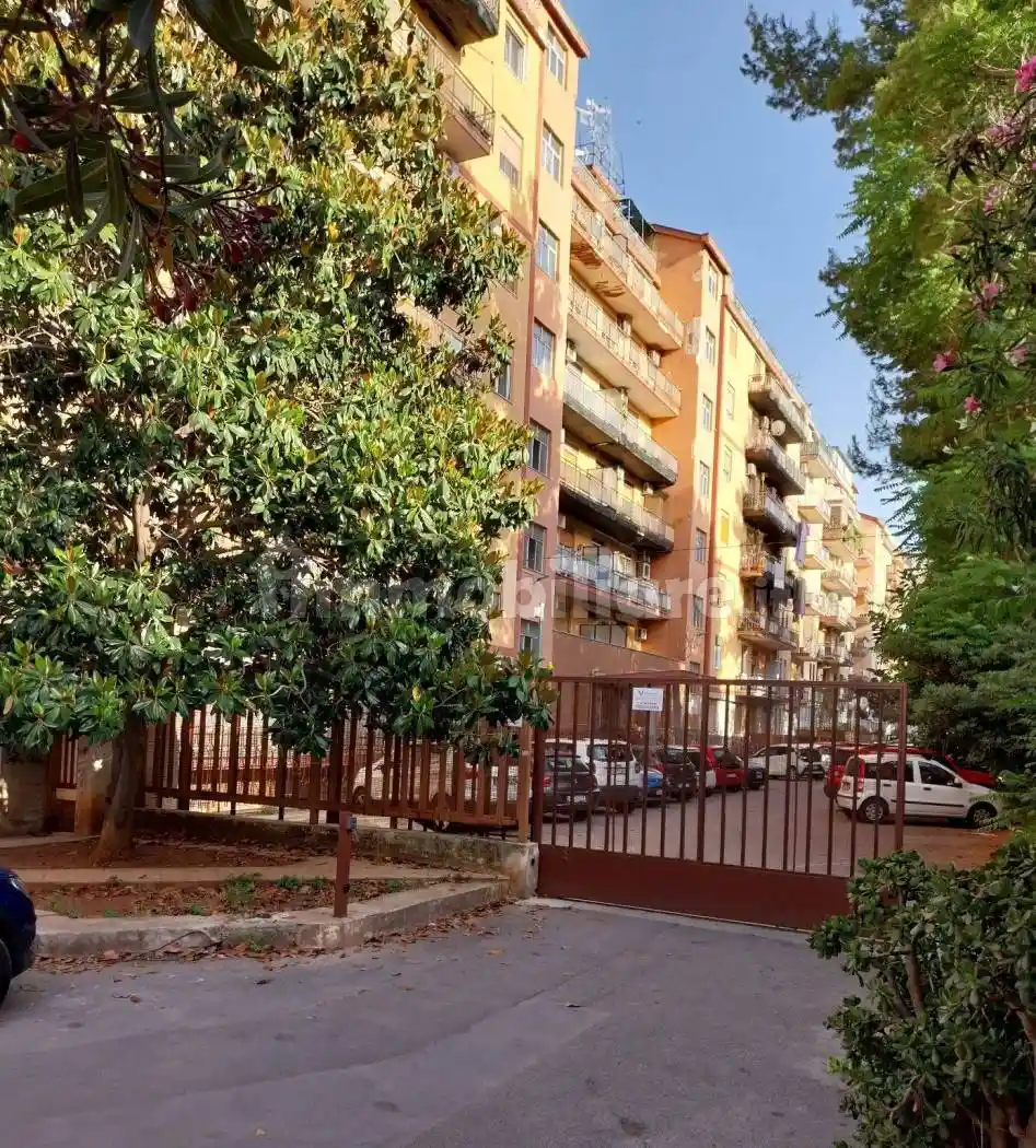 Appartamento in vendita a Palermo