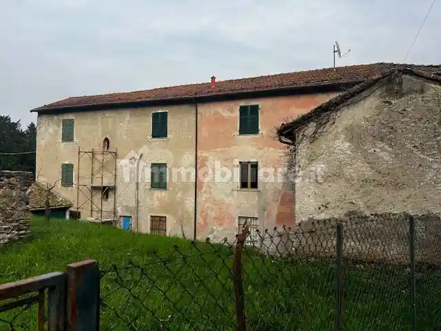 Villa in vendita a Gavi