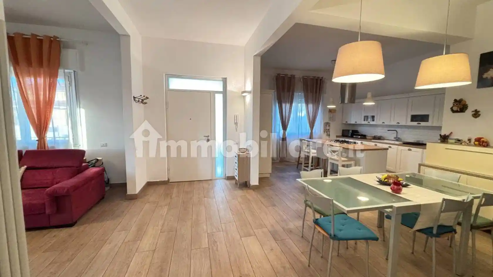 Villa in vendita a Cascina