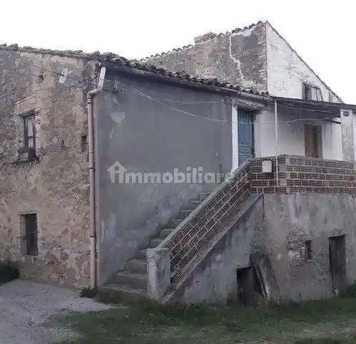 Villa unifamiliare via Fraticelli, Alanno - foto 2