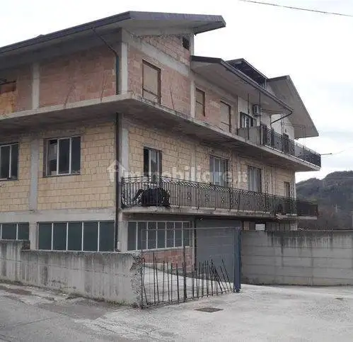 Villa in vendita a Pretoro