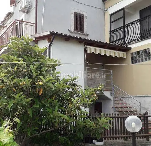 Villa in vendita a Serramonacesca