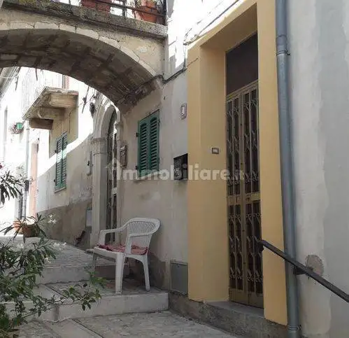 Villa in vendita a Serramonacesca