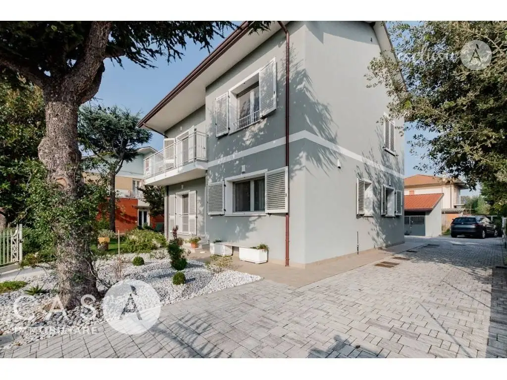 Villa in vendita a Cesenatico