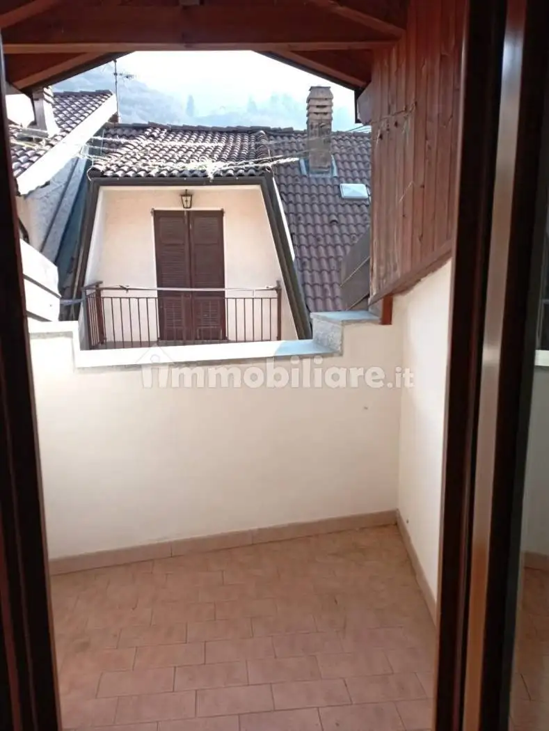 Trilocale ottimo stato, su più livelli, Centro, Barni - foto 2