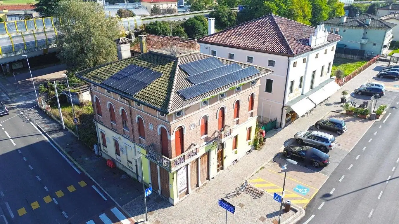 Palazzo - Edificio in vendita a Curtarolo
