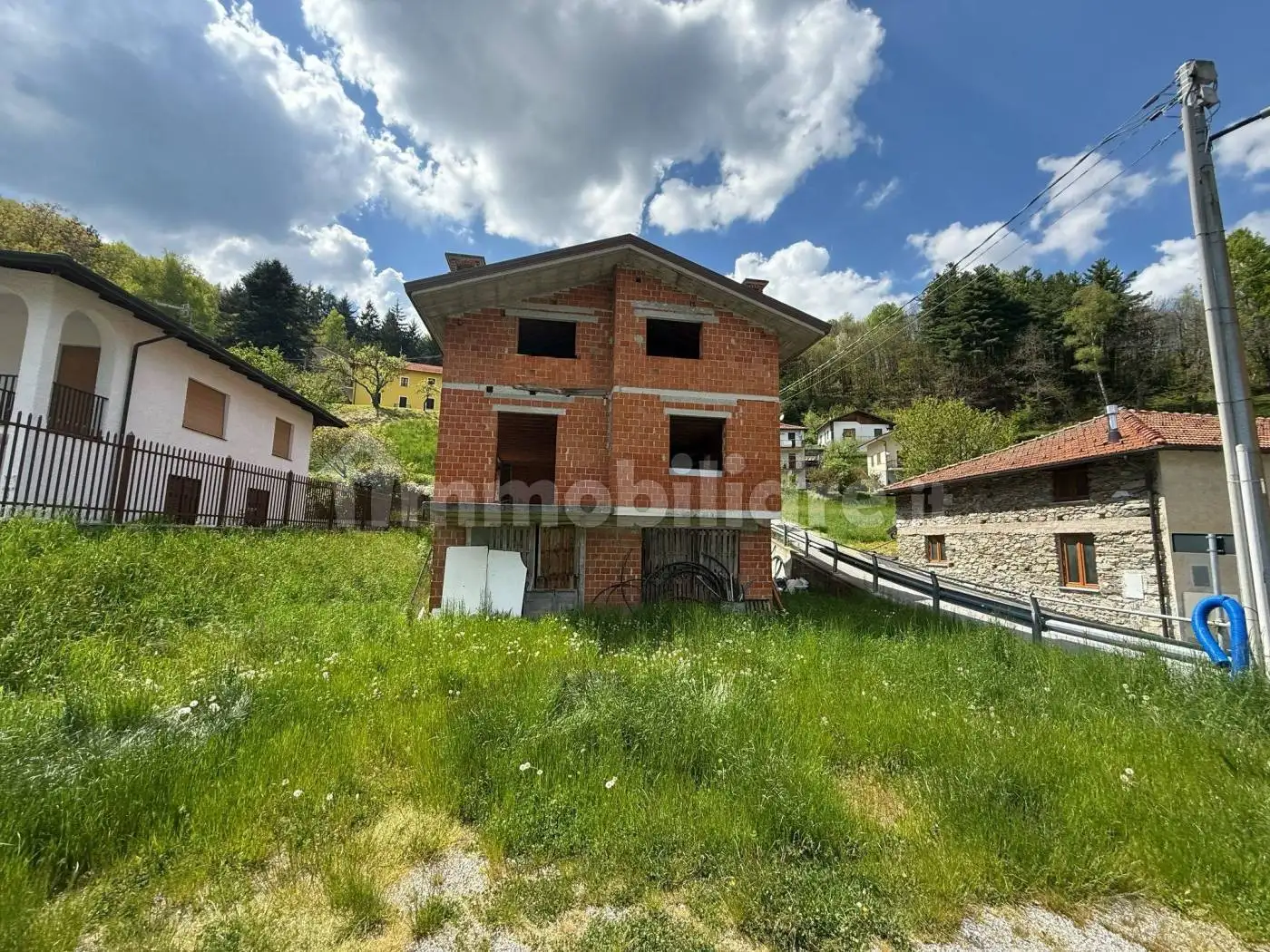 Casa indipendente in vendita a Osiglia