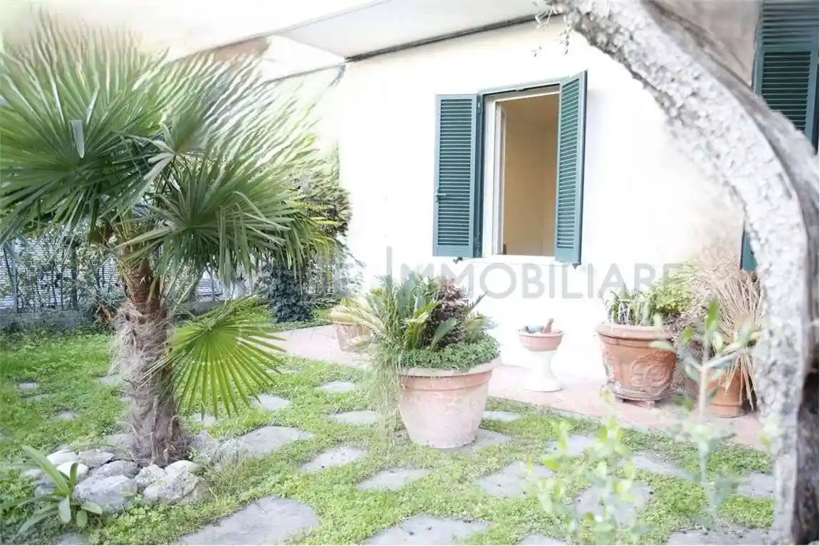 Appartamento in vendita a Massa