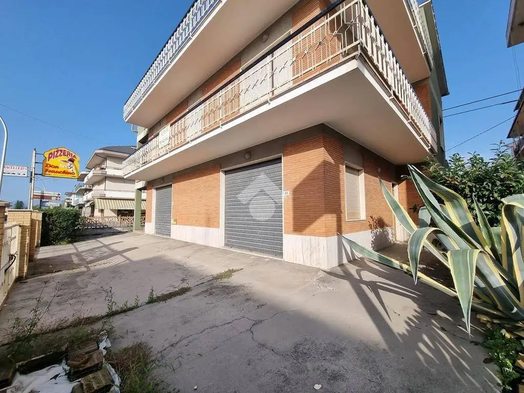 Villa unifamiliare via Nazionale 79, Castelnuovo Vomano, Castellalto - foto 5