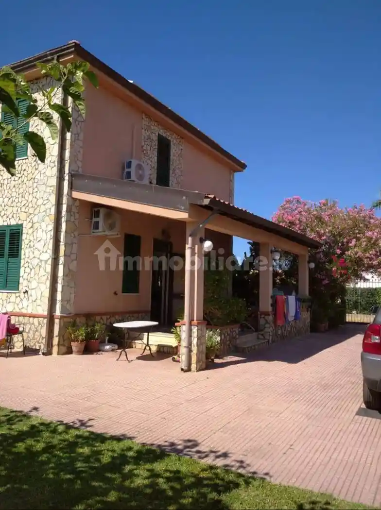 Villa in vendita a Lascari