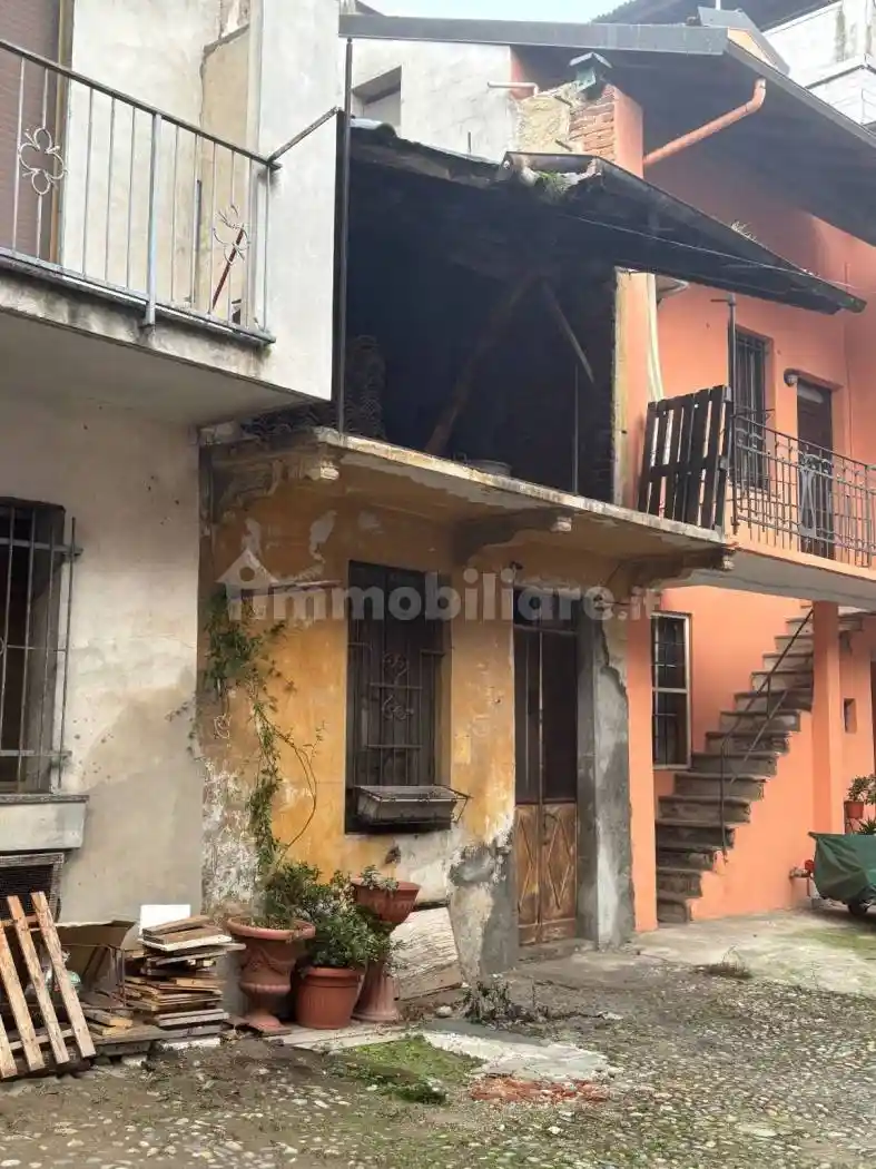 Rustico - Casale in vendita a Galliate