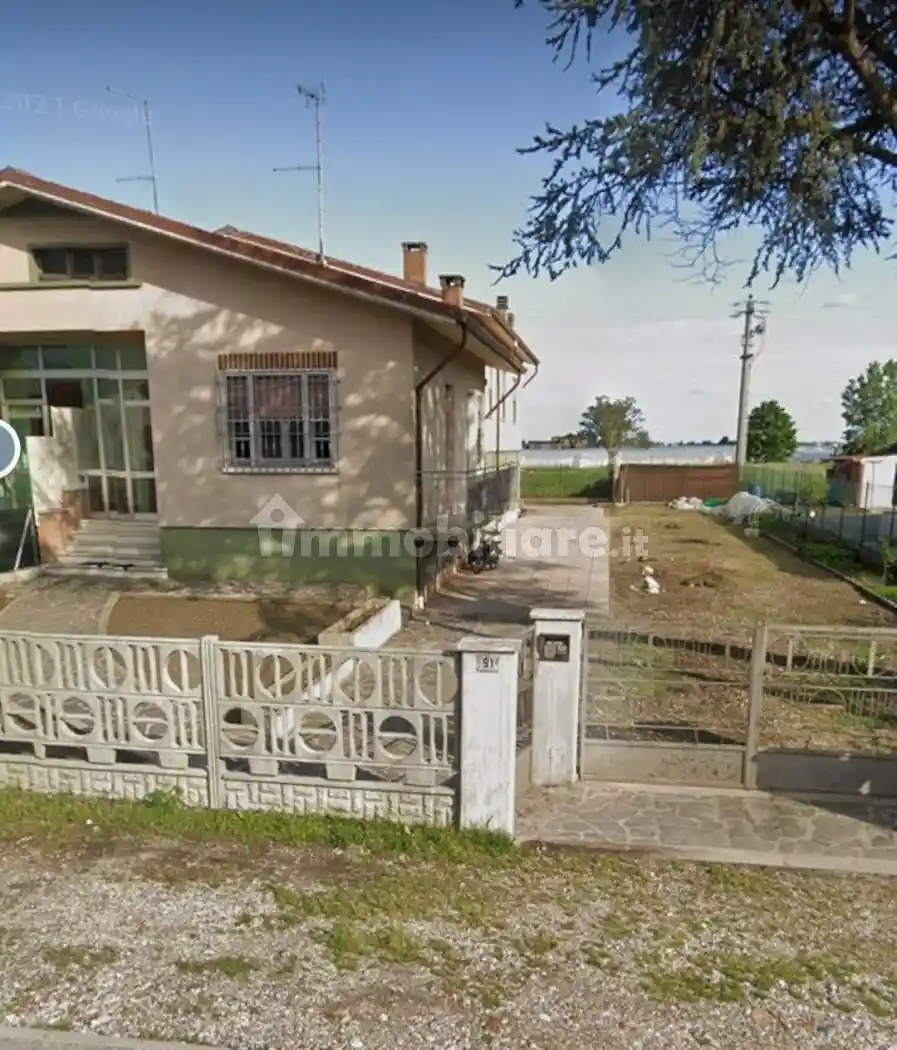 Villa in vendita a Sermide e Felonica