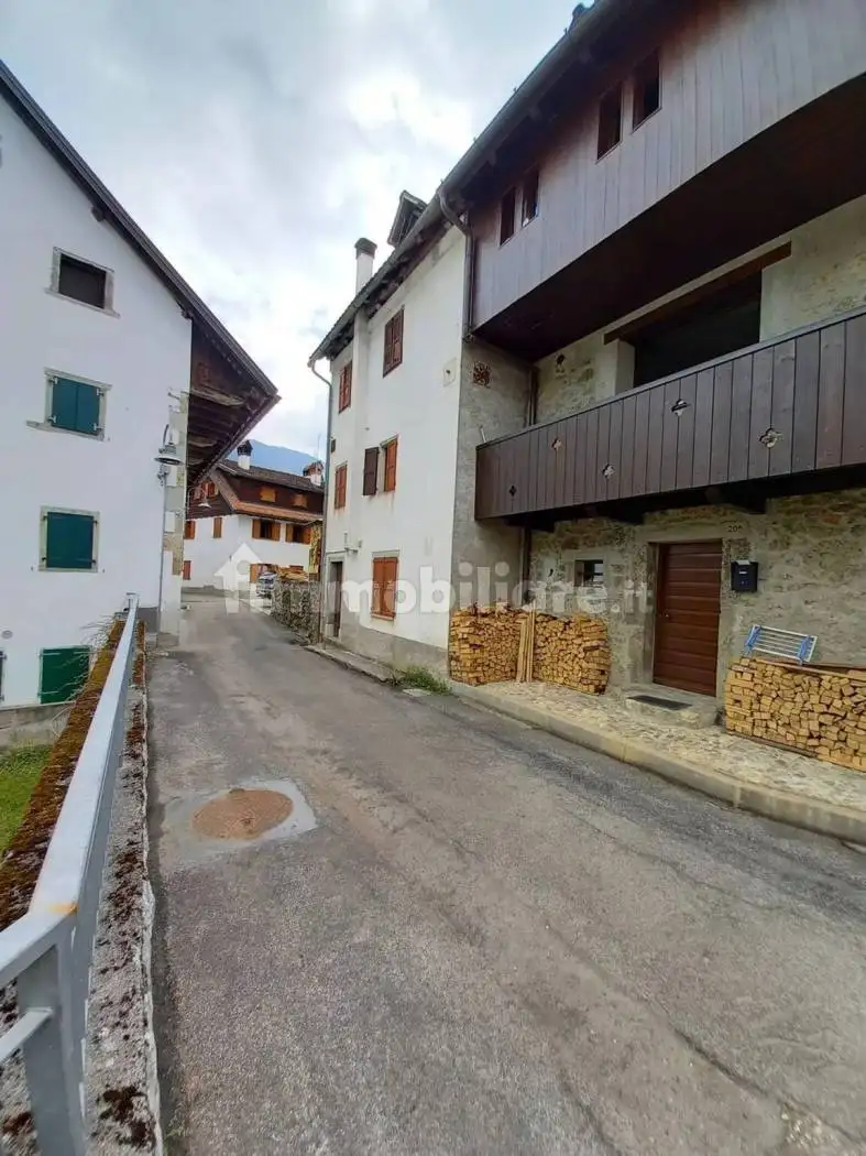 Villa unifamiliare, da ristrutturare, 100 m², Comeglians - foto 4