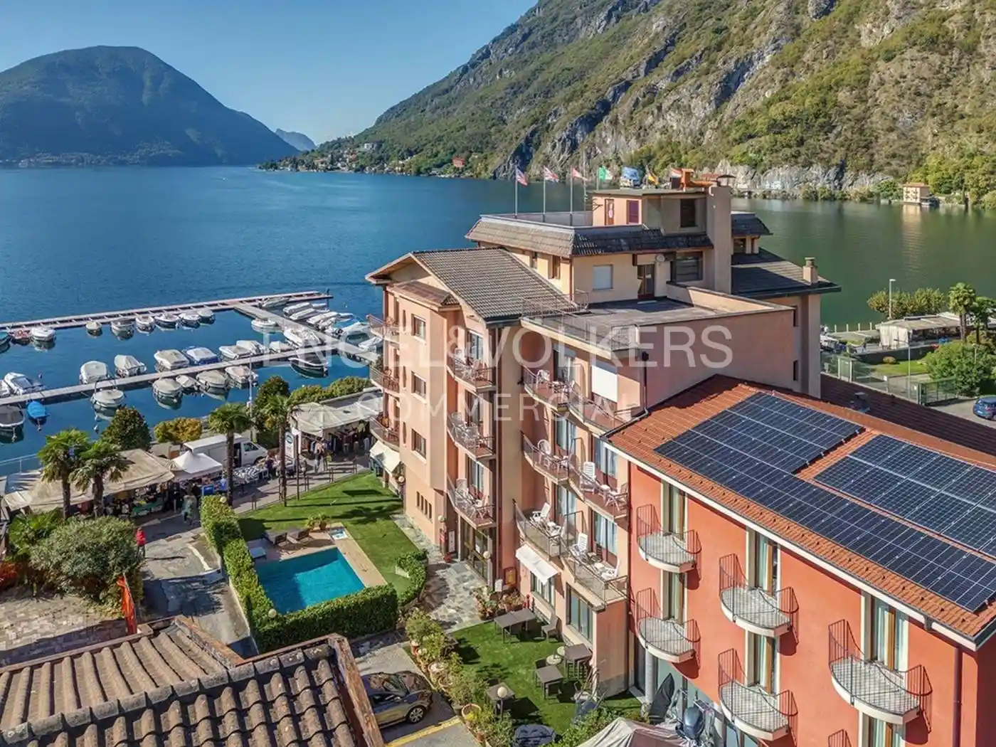 Palazzo - Edificio in vendita a Porlezza