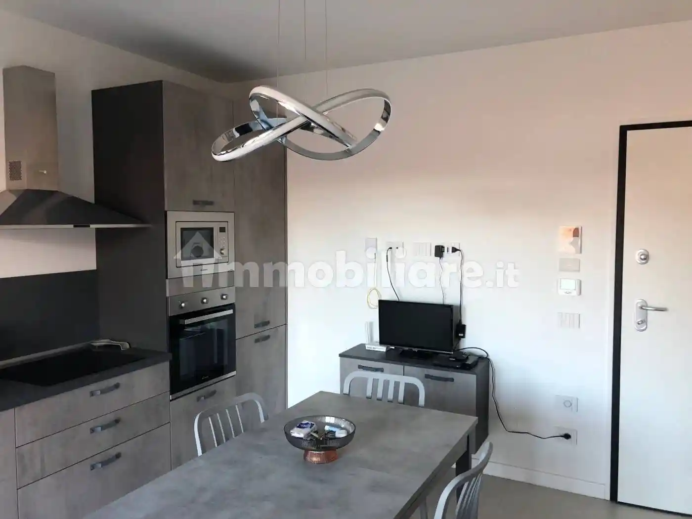 Bilocale ottimo stato, quinto piano, Centro, Cuneo - foto 4