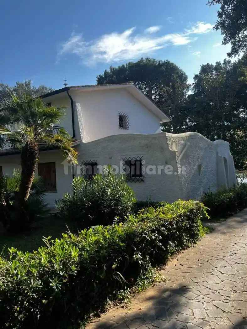 Villa in affitto a Sabaudia