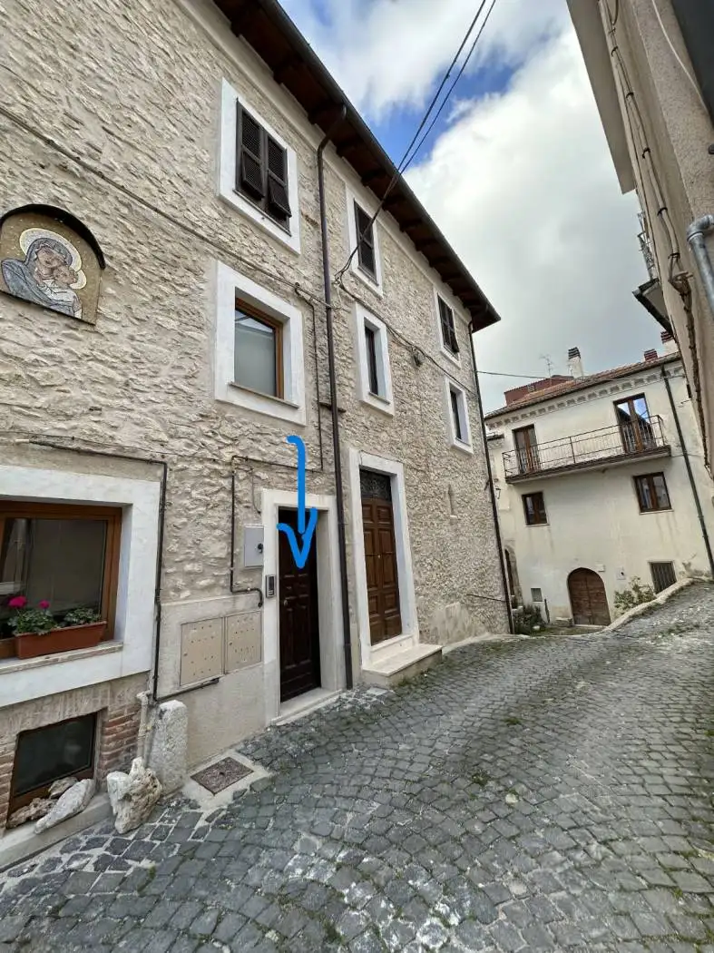 Appartamento in vendita a Rocca di Mezzo