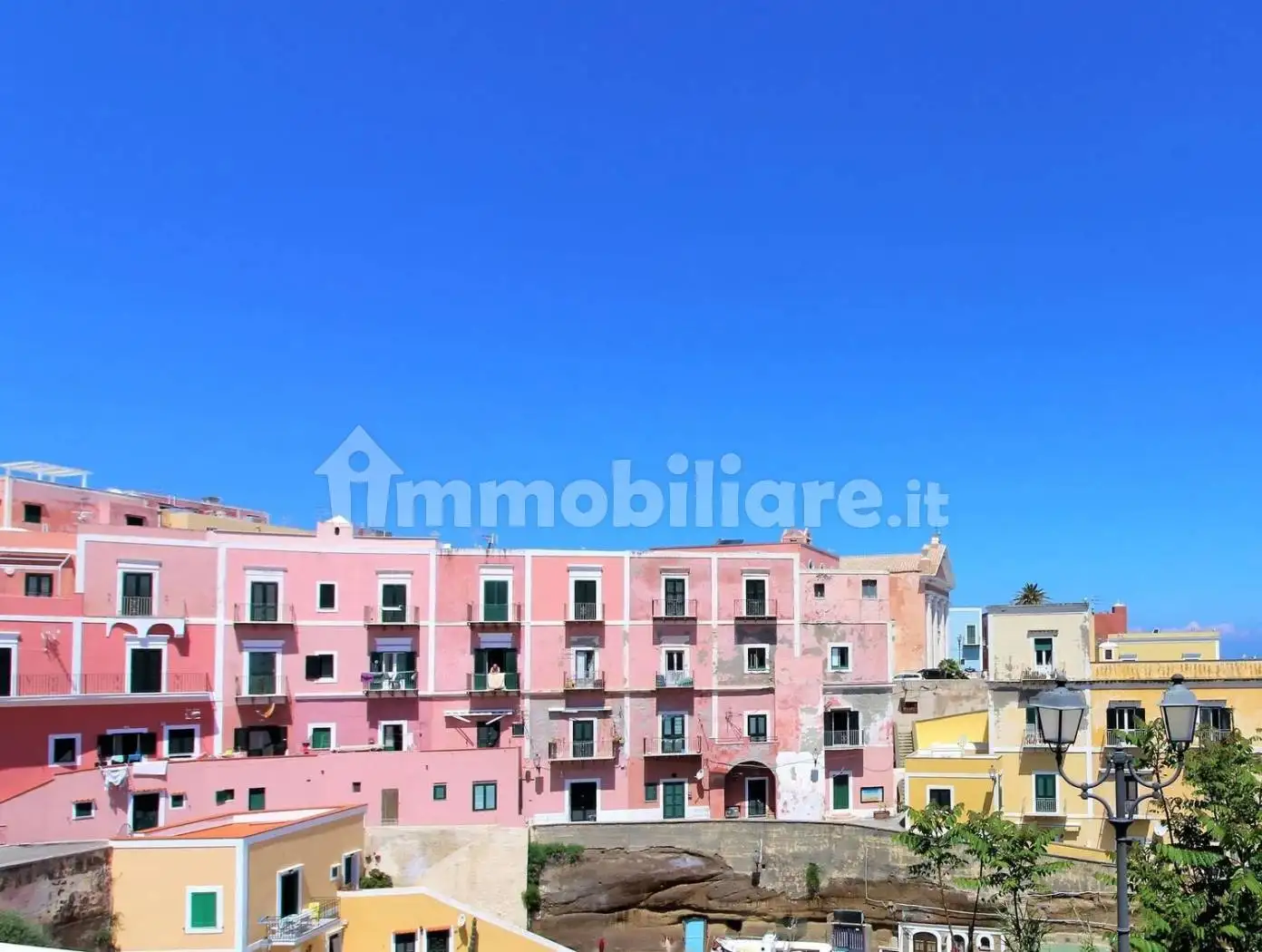 Appartamento in vendita a Ventotene