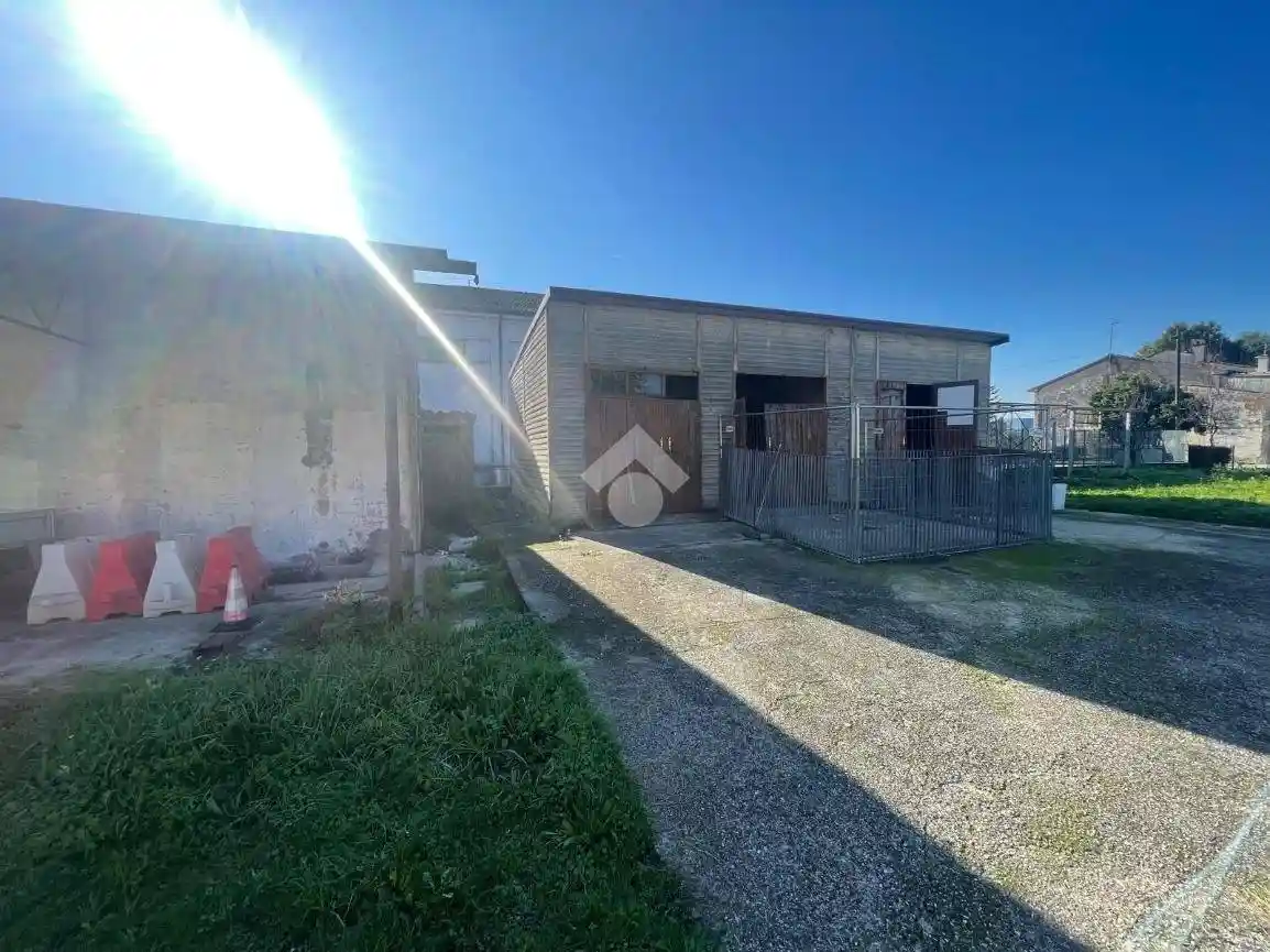 Rustico via Camillo Benso Conte di Cavour, Castelbelforte - foto 4