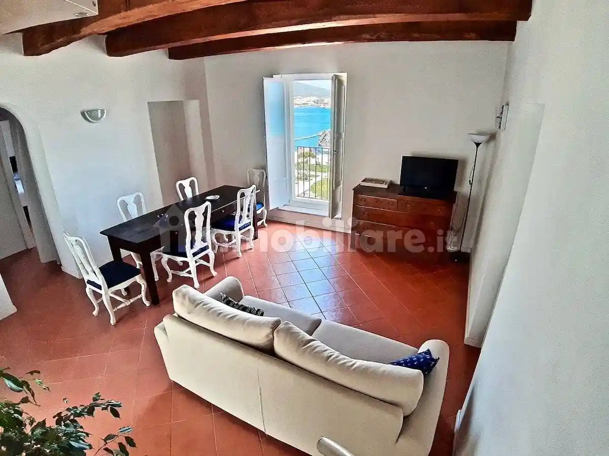 Appartamento in affitto a Gaeta