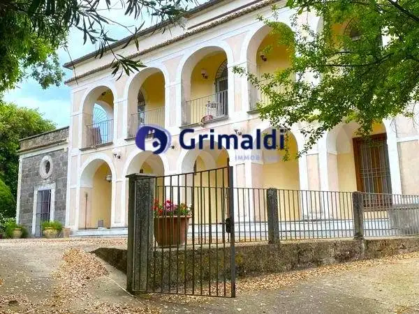 Rustico - Casale in vendita a Caserta