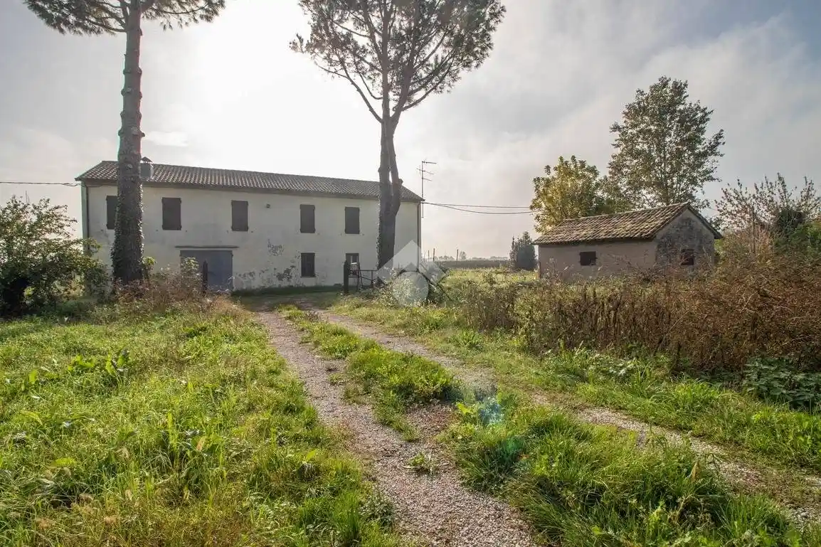 Villa in vendita a Ravenna