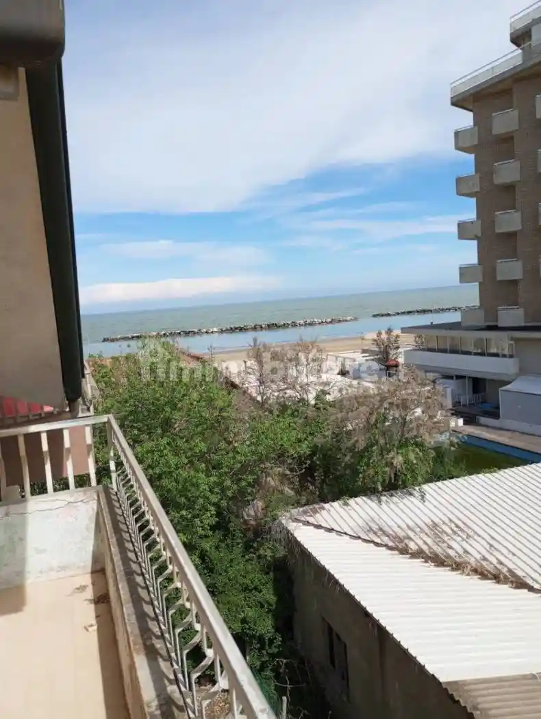 Palazzo - Edificio in vendita a Bellaria-Igea Marina