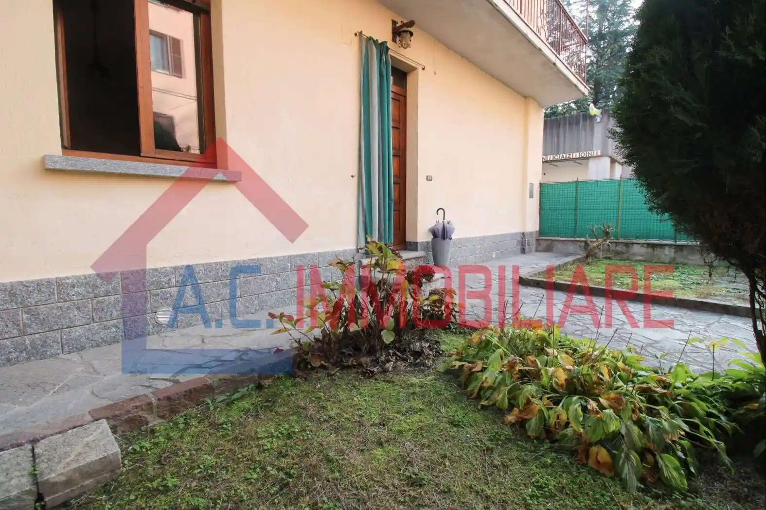 Appartamento in vendita a Varano Borghi