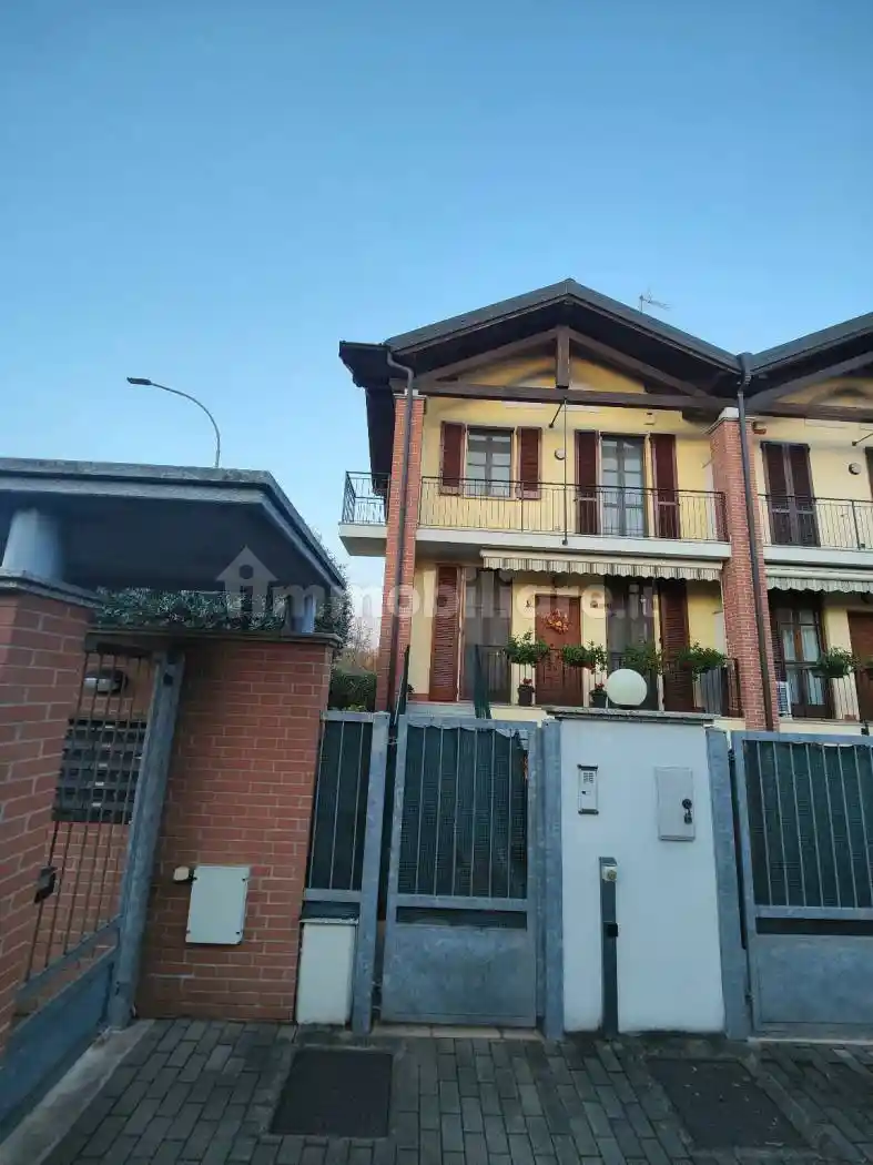 Villa in vendita a Canegrate