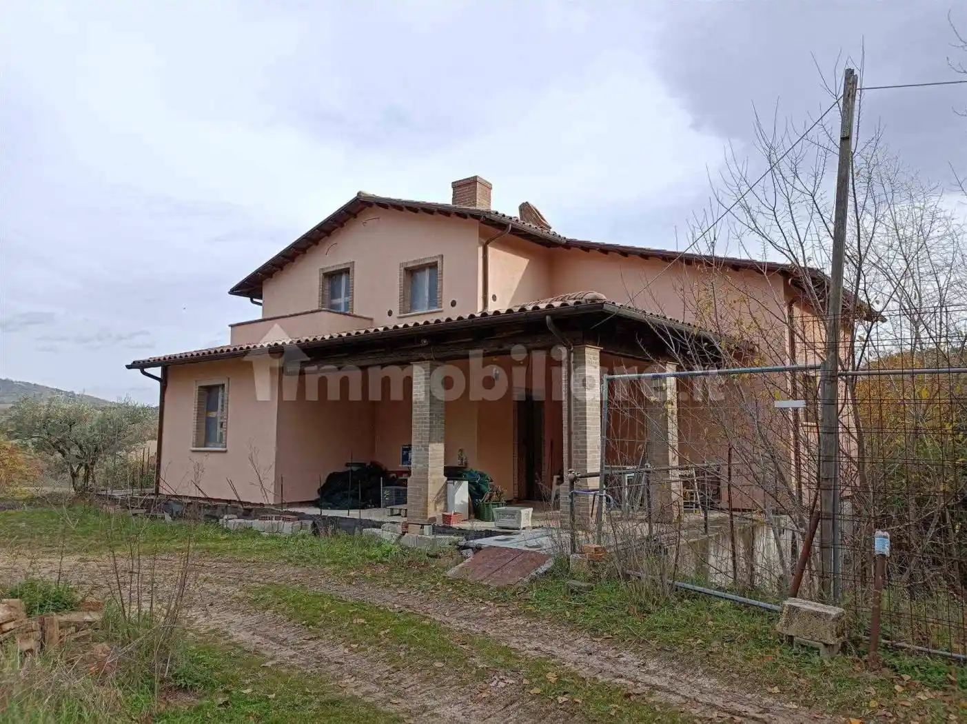 Villa in vendita a San Severino Marche