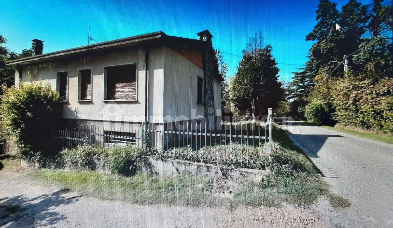 Villa in vendita a Torricella Verzate