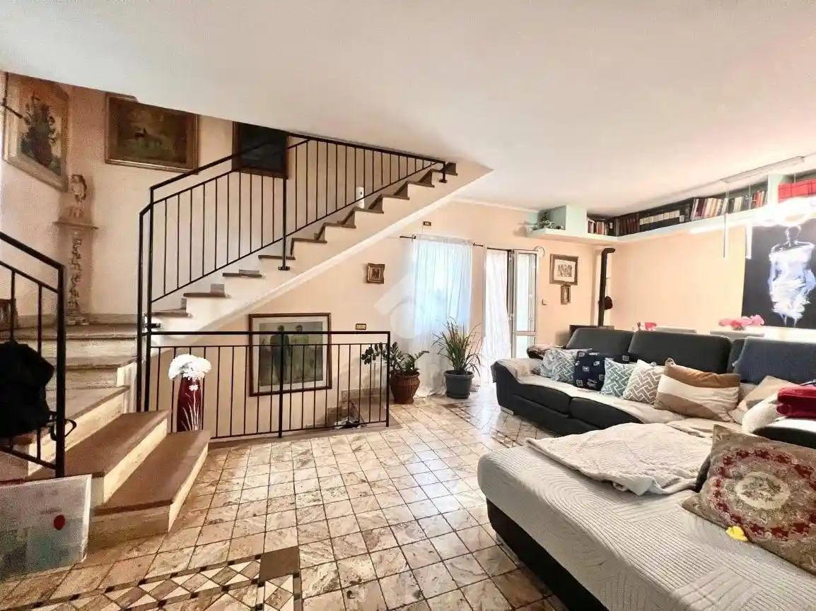 Villa in vendita a Anguillara Sabazia