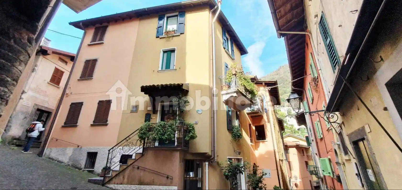 Casa indipendente in vendita a Argegno