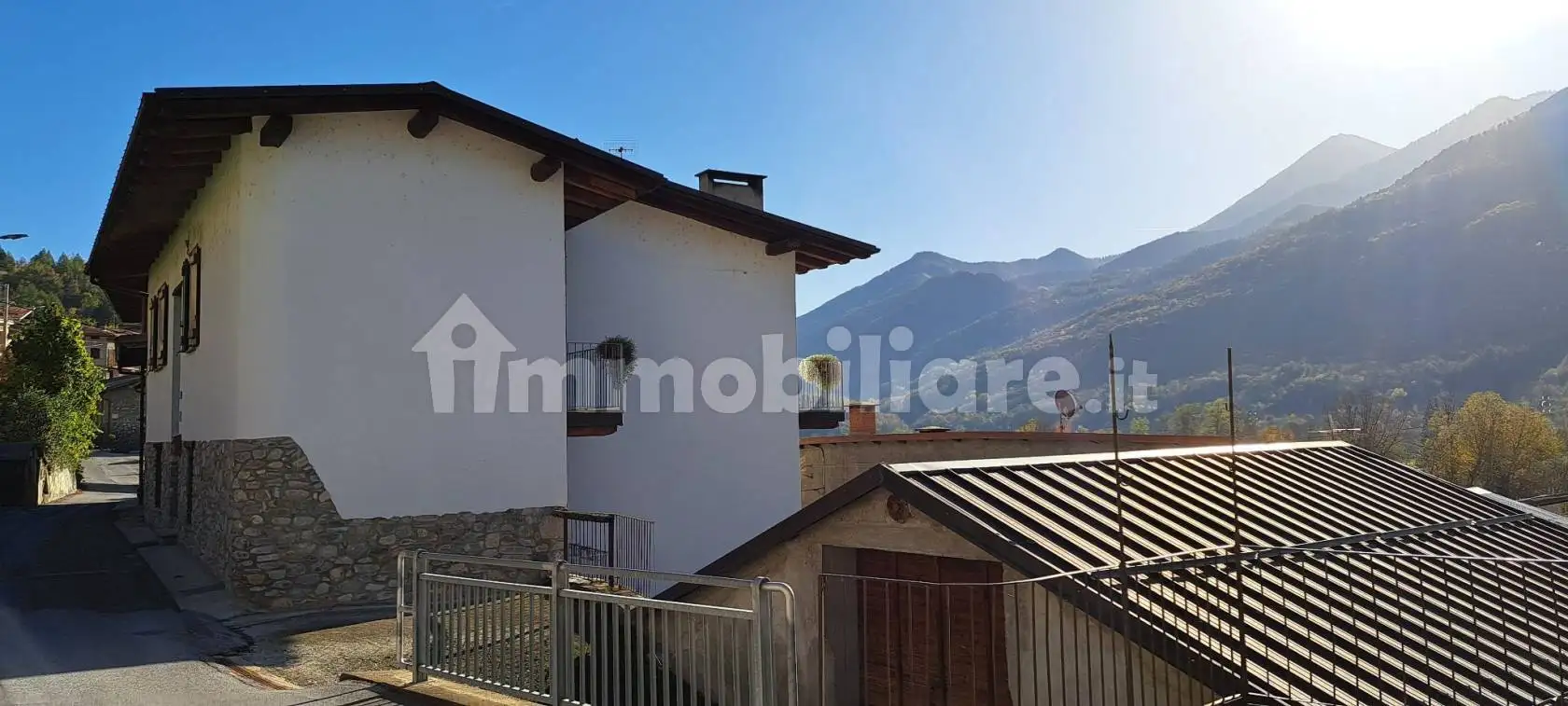 Bilocale via Santa Croce 14, Centro, Aisone