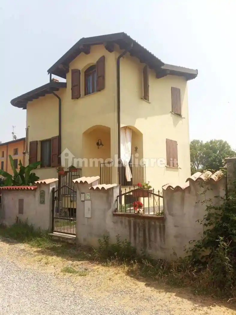 Villa in vendita a Miradolo Terme