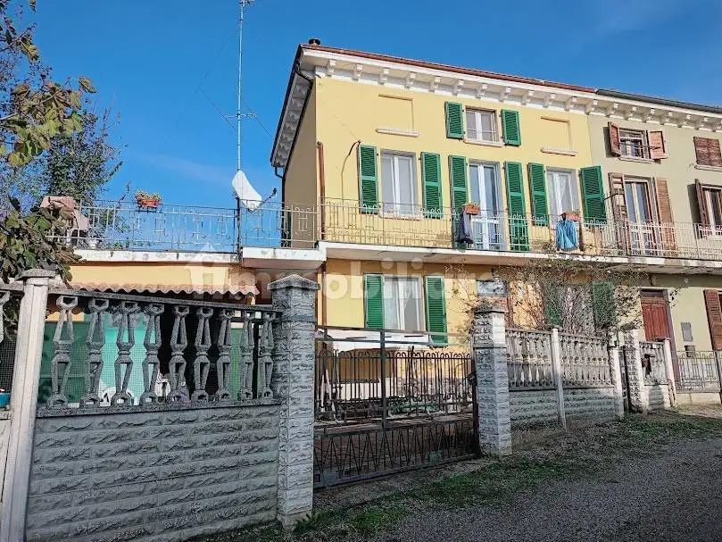 Villa in vendita a Montalto Pavese