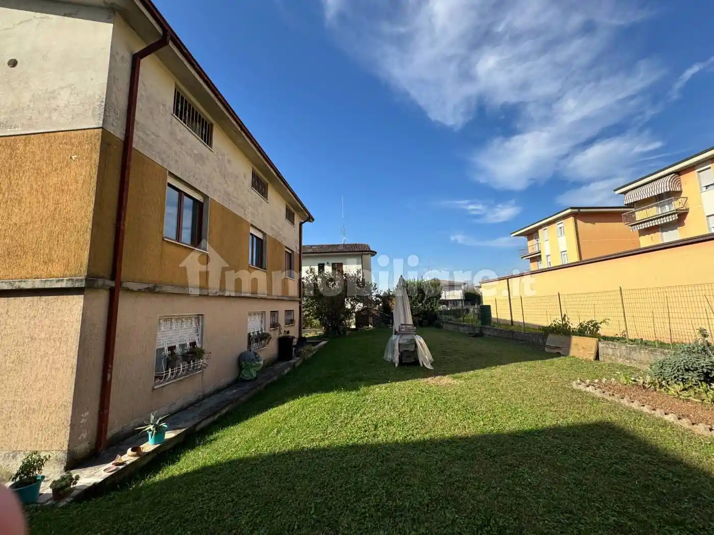 Villa in vendita a Lonato del Garda