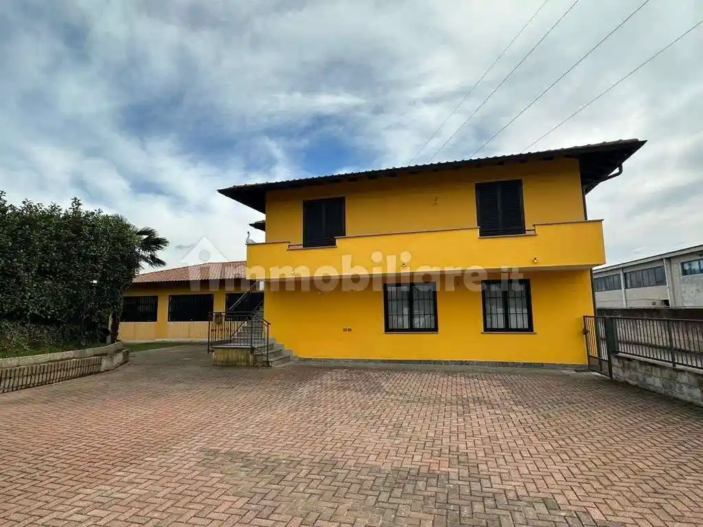 Casa indipendente in vendita a Borgo Ticino