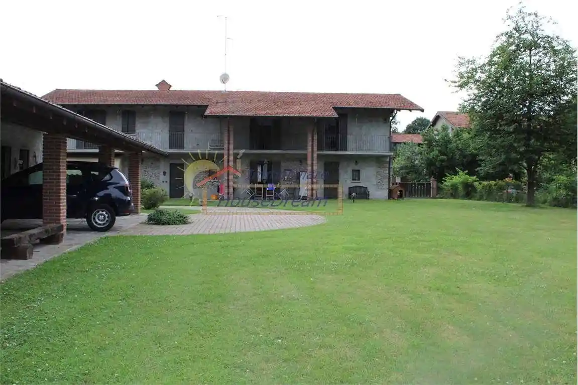 Villa in vendita a Castelletto Sopra Ticino