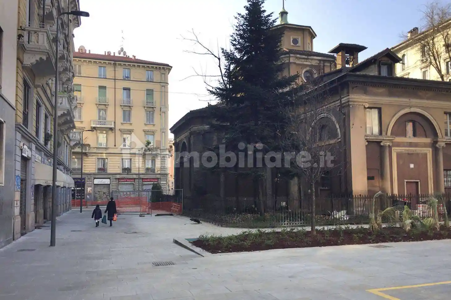 Bilocale via Lazzaro Palazzi 2, Porta Venezia, Milano - foto 3