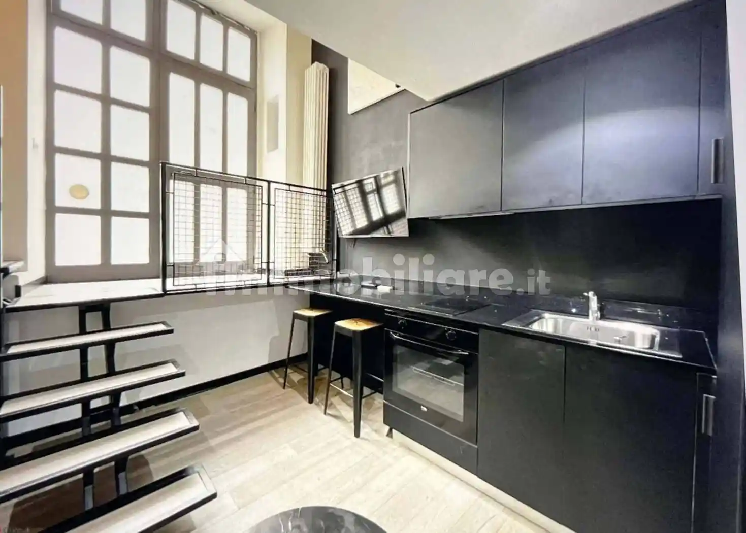 Bilocale via Lazzaro Palazzi 2, Porta Venezia, Milano - foto 5