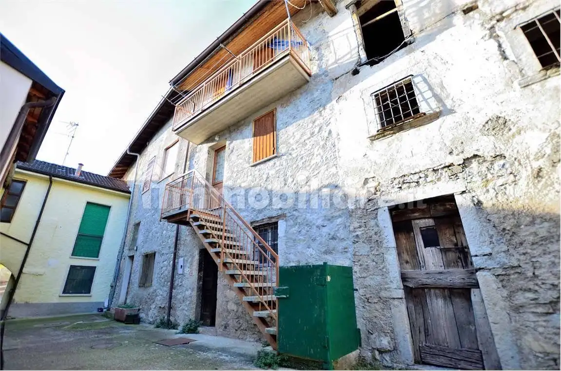 Terratetto unifamiliare via Chiesa, Brumano - foto 3