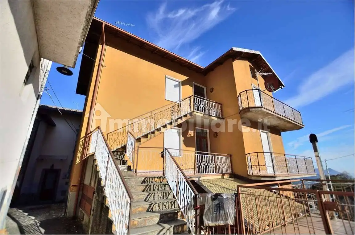 Terratetto unifamiliare via Chiesa, Brumano - foto 2