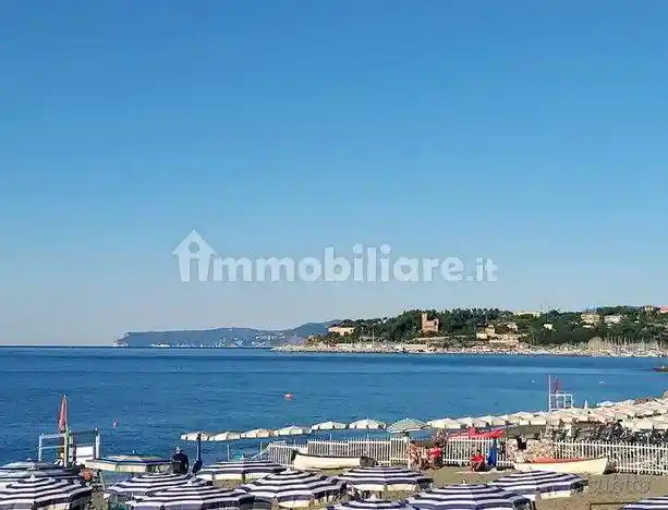 Appartamento in affitto a Varazze