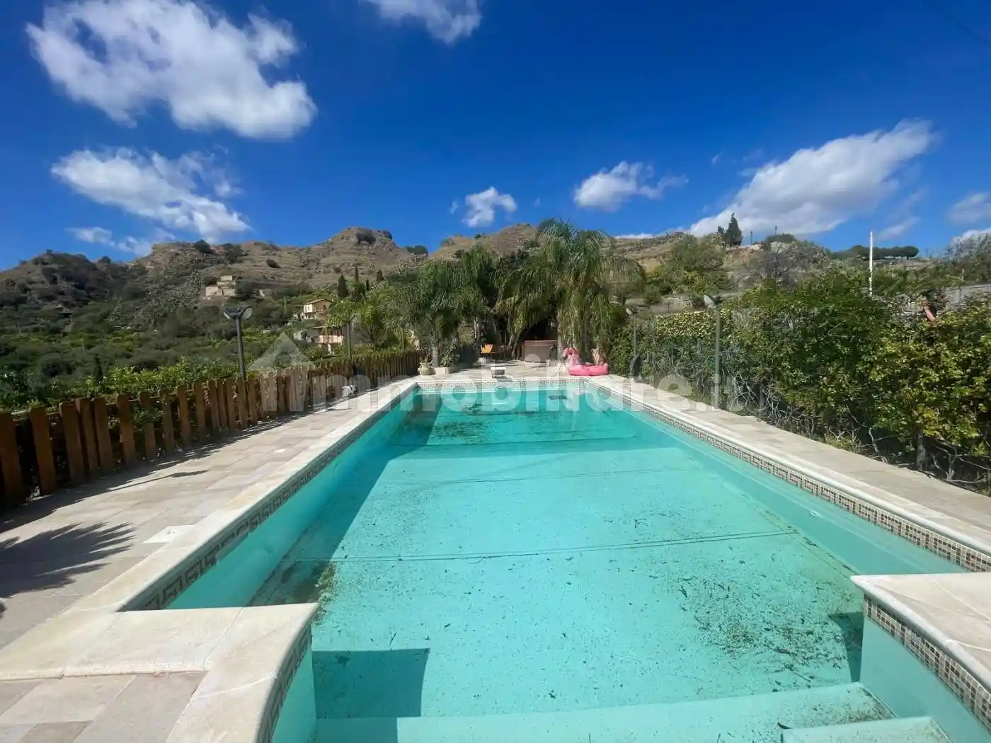 Villa in vendita a Santa Teresa di Riva