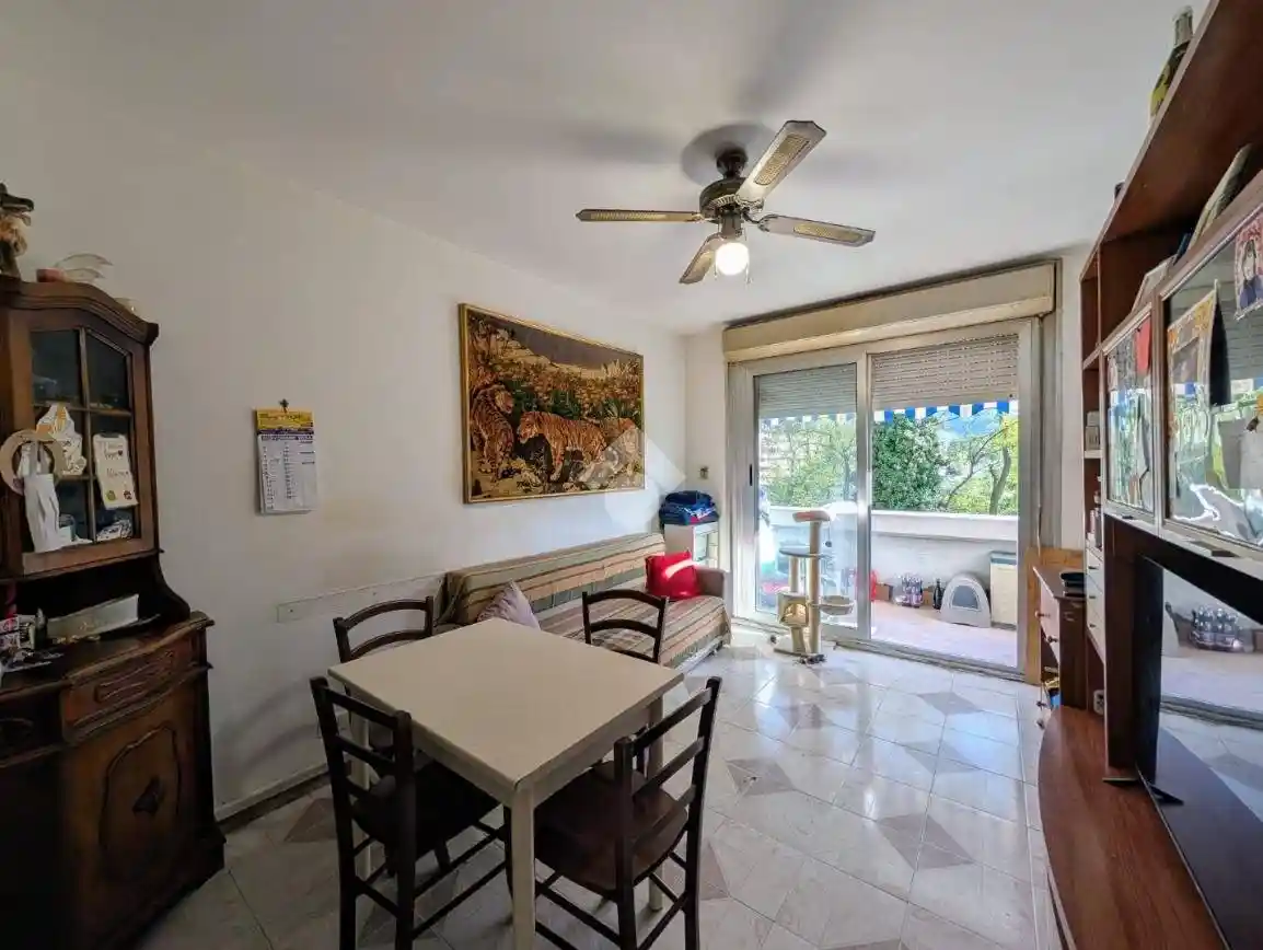 Appartamento in vendita a Genova